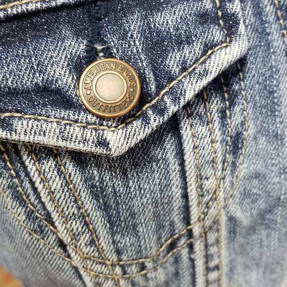 American Eagle denim jean jacket - Picture 6 of 8